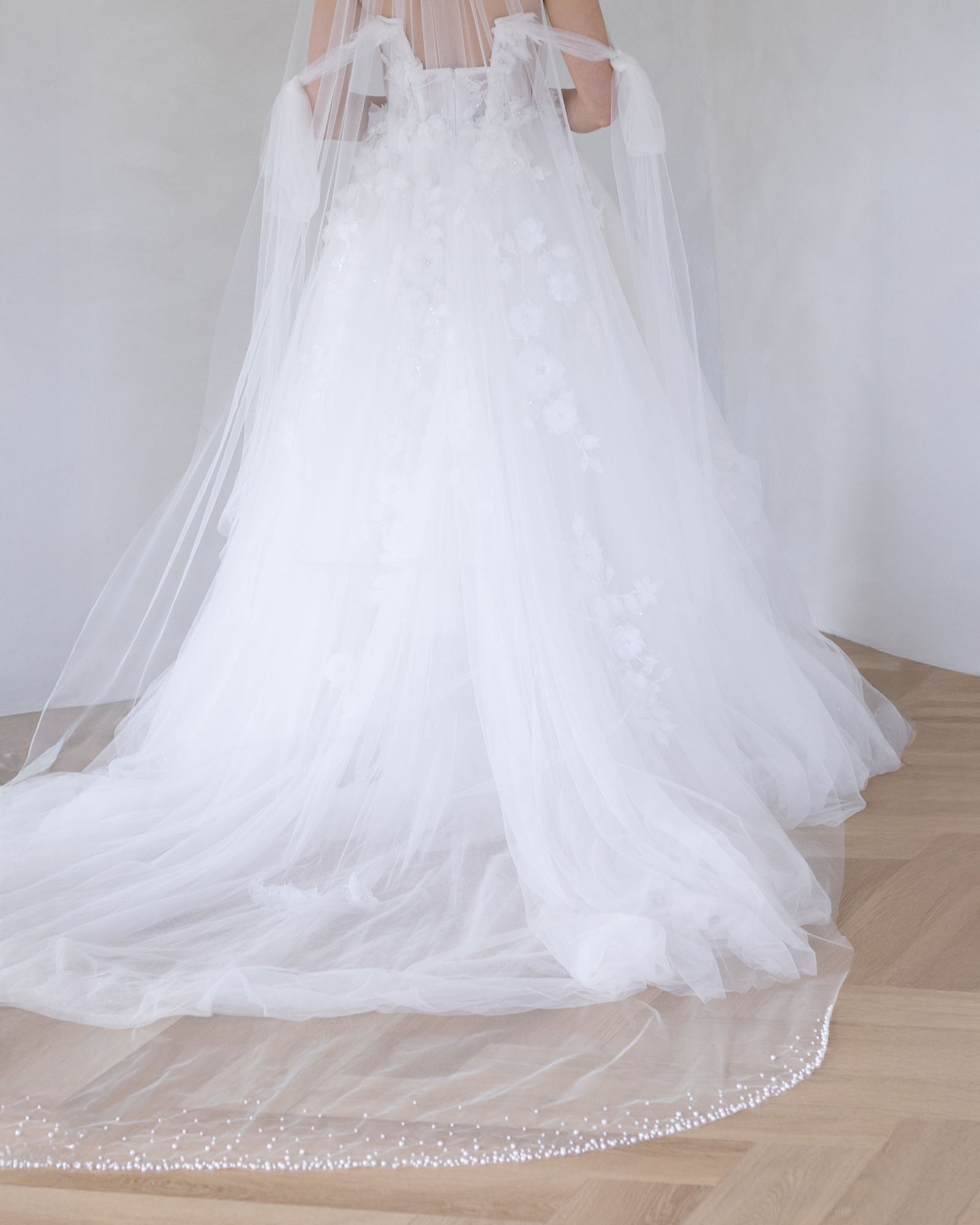 Kalina Pearl Long Veil – Atelier Elise