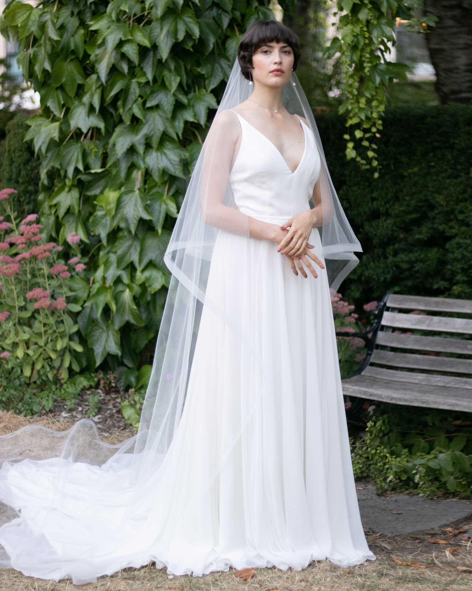 Aujza Veil Cathedral Two-tier Lace Edge Tulle Cathedral Veils Appliques  main image 4