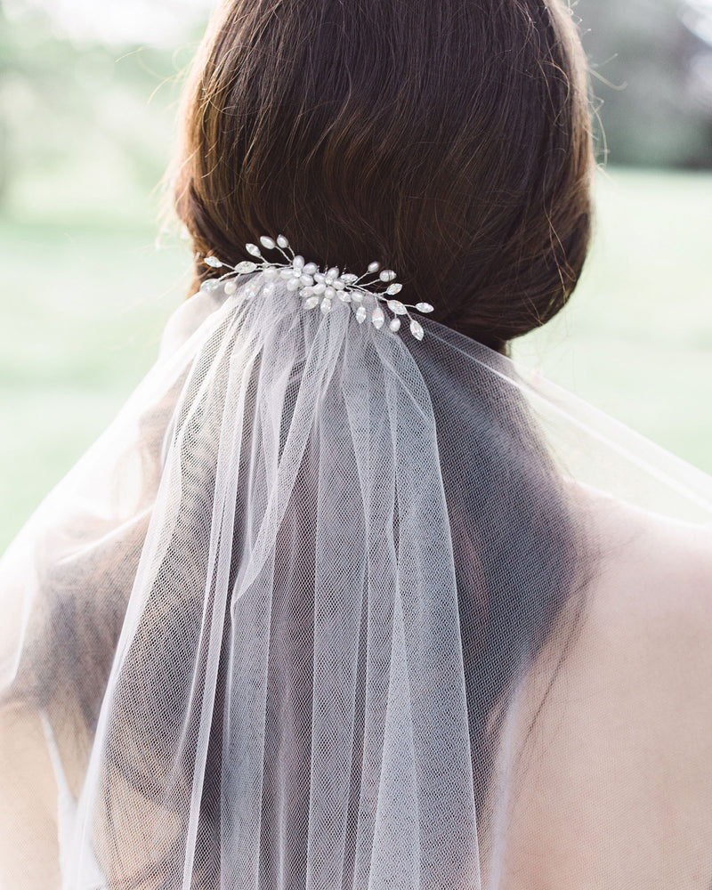 Calla wedding veil with crystal hair comb