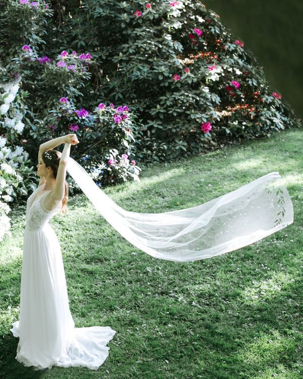 cascading leaves long bridal veil