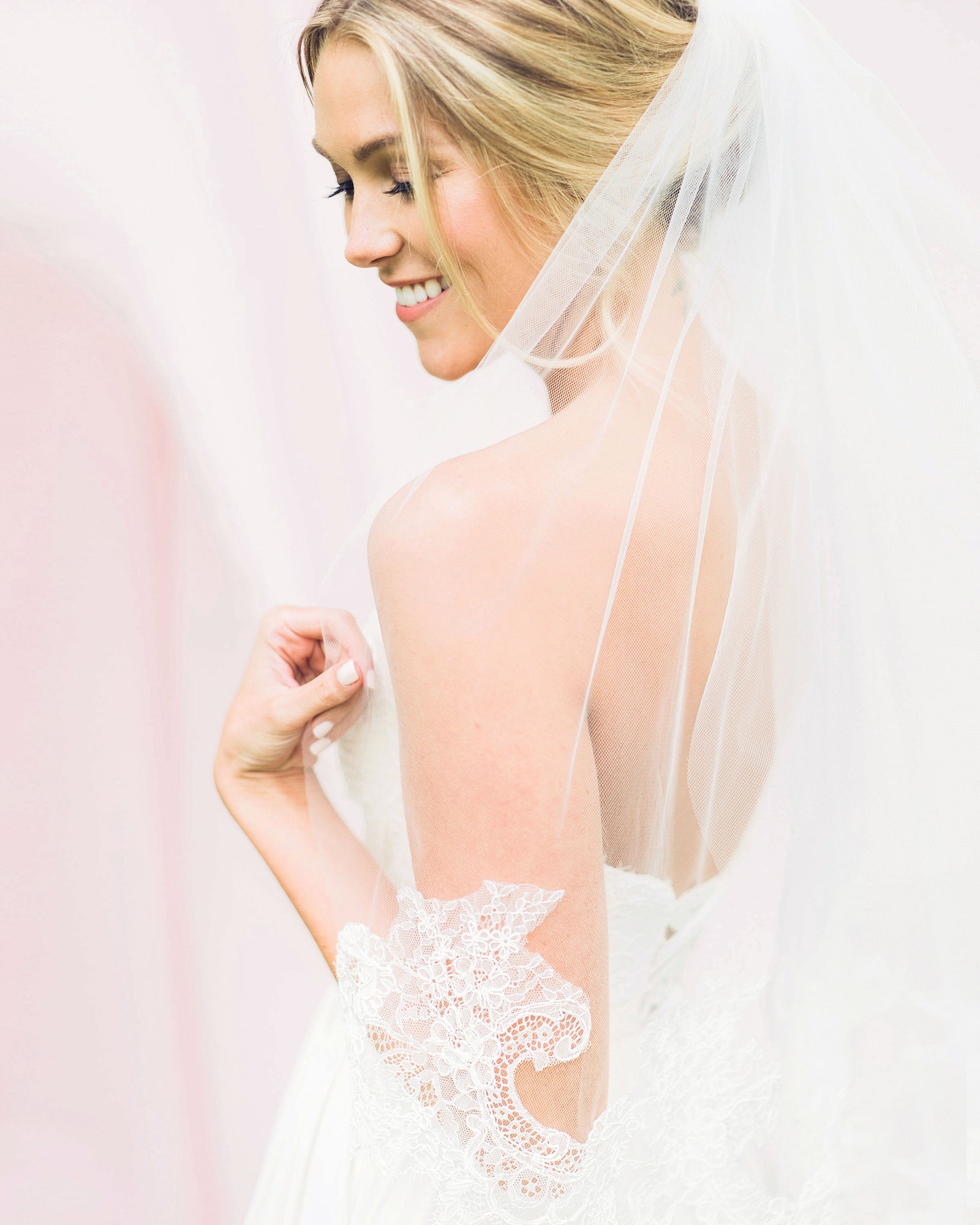 Chantilly lace applique wrist length wedding veil TG1091L120: Allover Chantilly Lace Cathedral Length Veil  main image 4