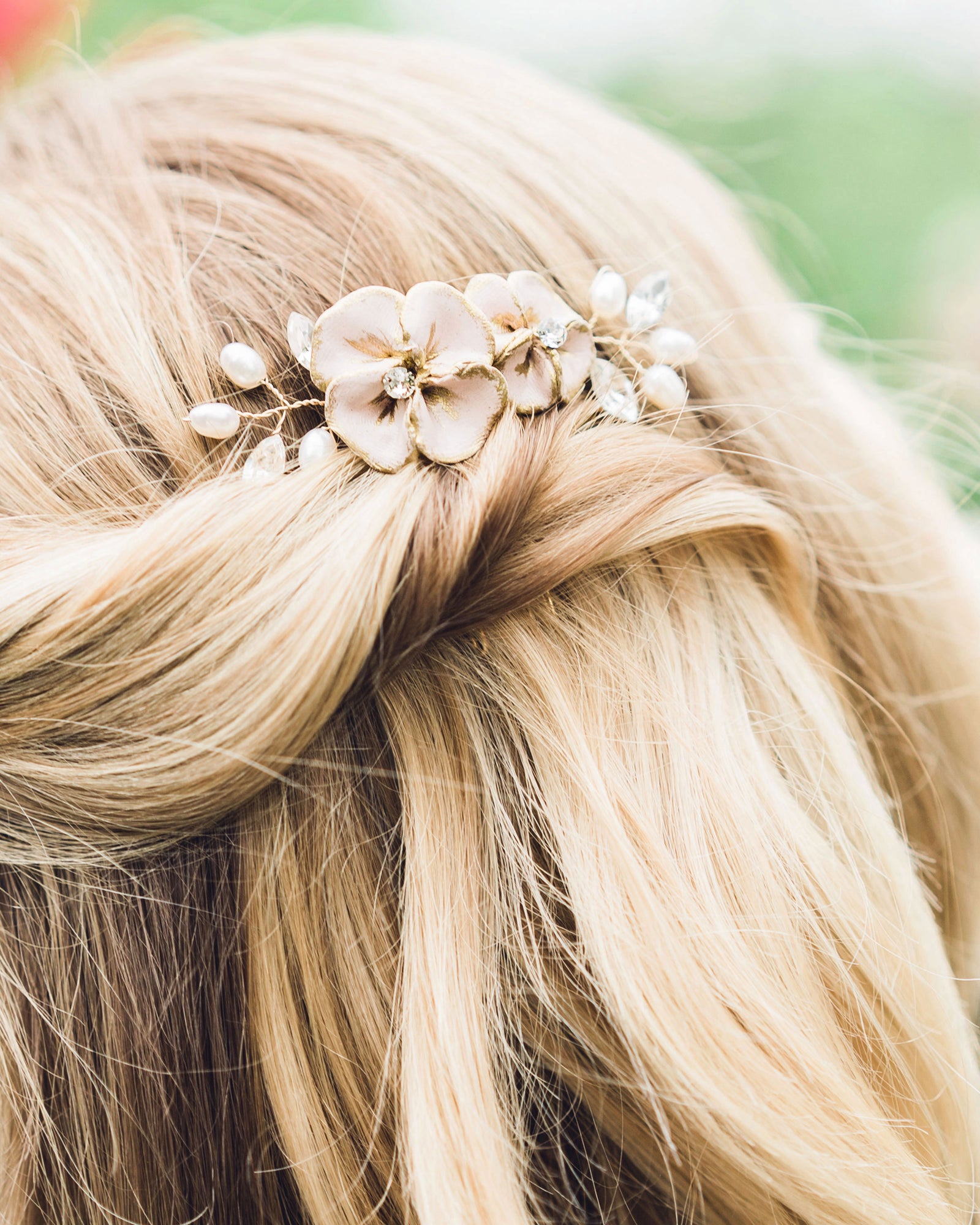 Chic Floral Hair Comb with Cream and Tan Blooms Flower Hair Combs, Flower Wedding Hair Comb, Rose Wedding  main image 4