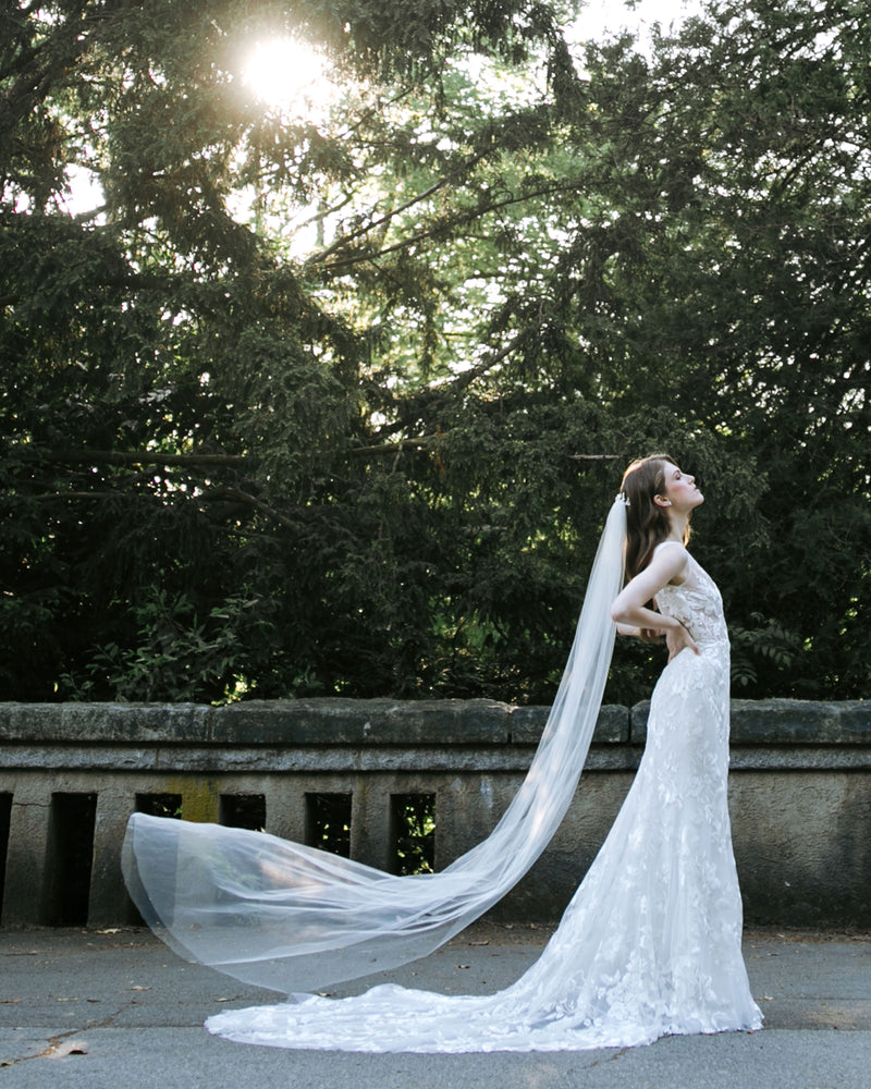 white lily atelier Lily Single Layer Chapel Veil – Atelier Elise