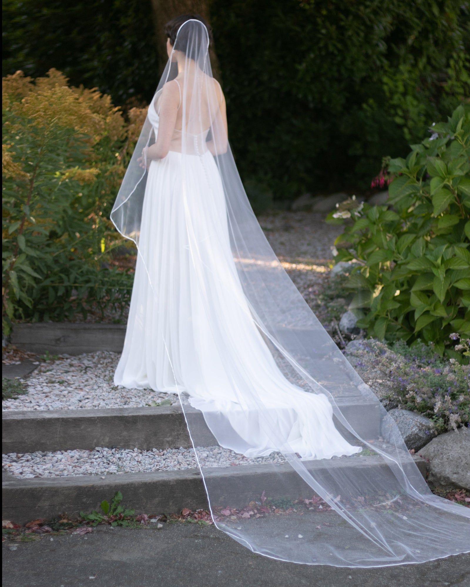Primrose Ribbon Veil – Atelier Elise display picture 2